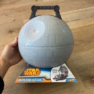 Hot Wheels Star Wars Rogue One Death Star Play Case